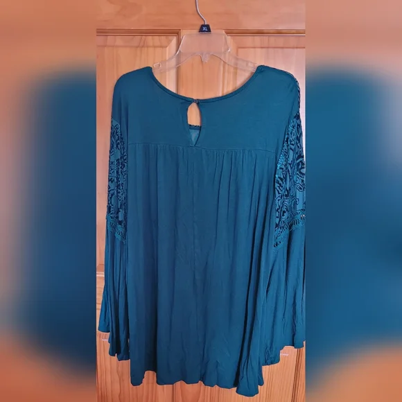 Women's Size 2X John Paul Richard Blouse With Velvet Detail - Picture 5 of 5